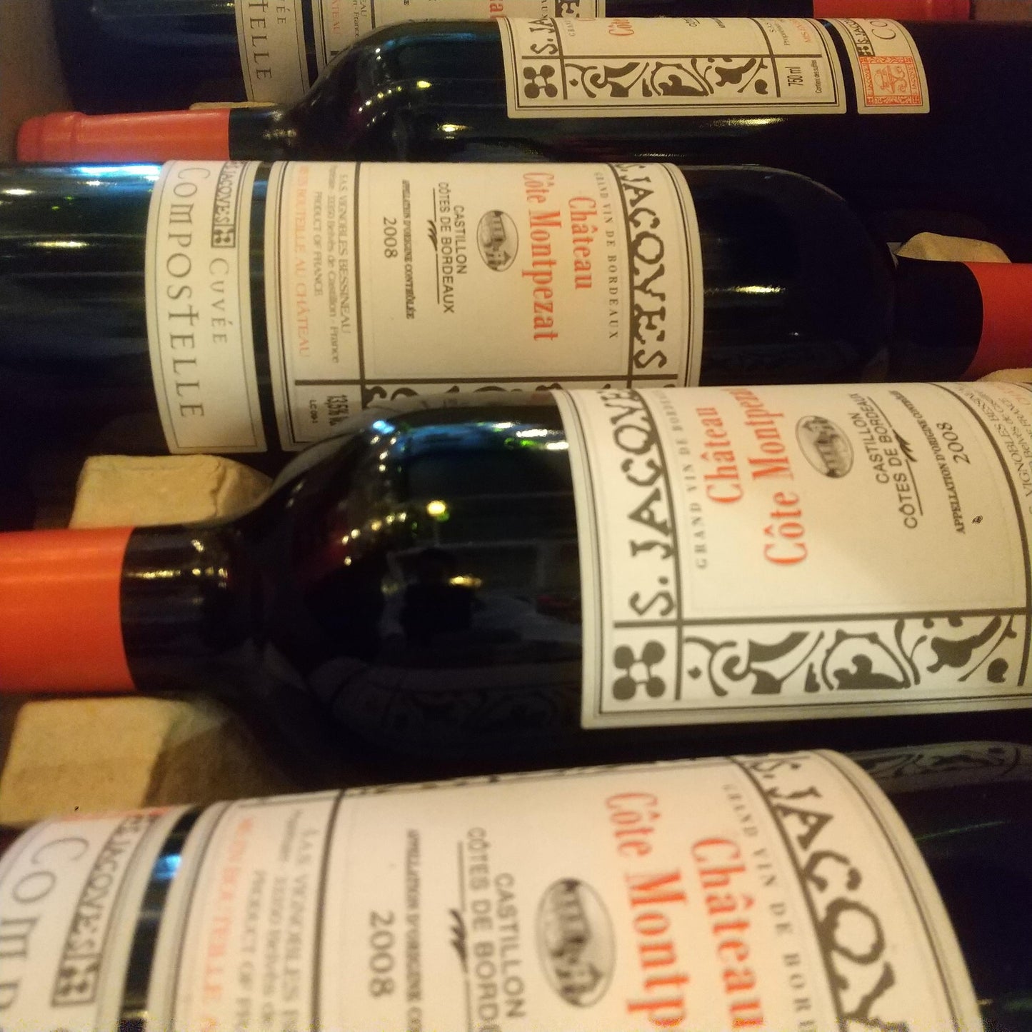 シャトー・コート・モンプザ キュヴェ・コンポステル/ボルドー コート・ド・カスティヨン 🟥赤