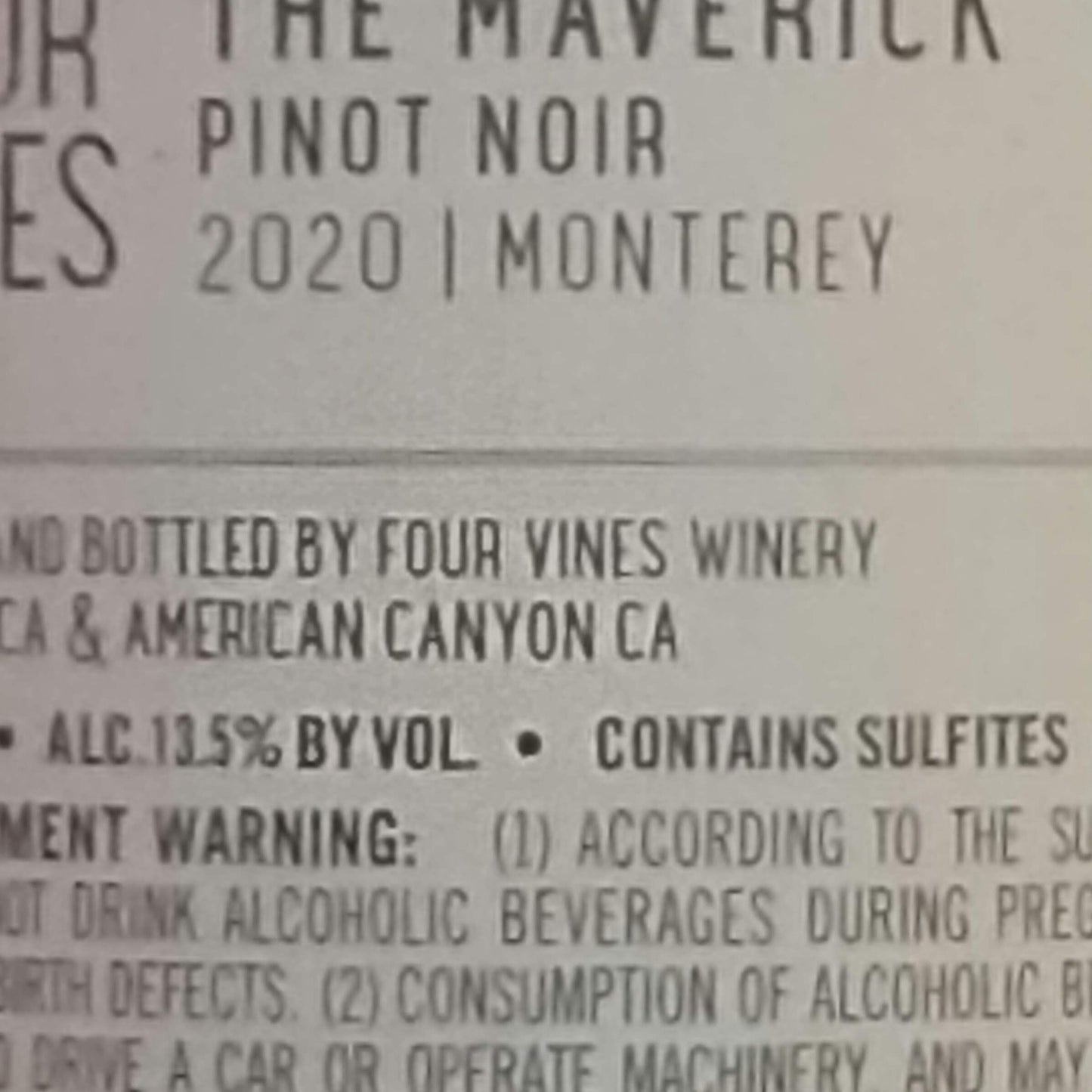 ザ・マーヴェリック ピノ・ノワール モントレー・カウンティ/フォー・ヴァインズ 🟥赤