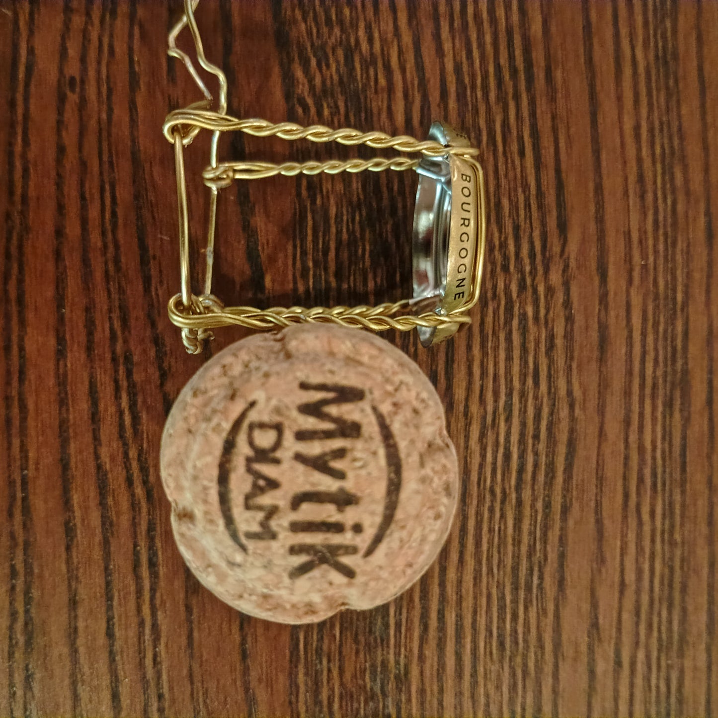 クレマン　ド　ブルゴーニュ　ブラン・ド・ブラン　/　サンシャルニー　カタルシス