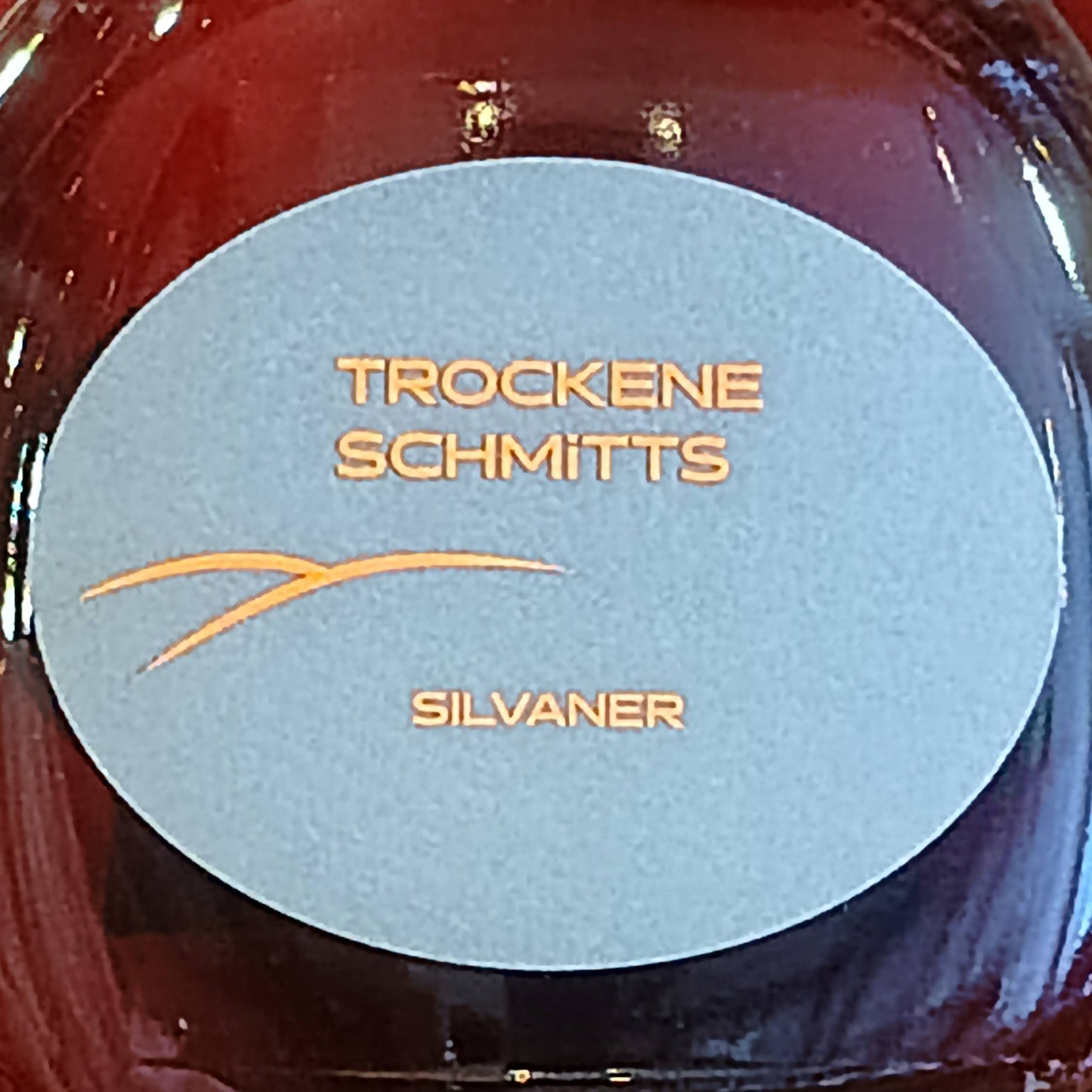ランダースアッカー エーヴィヒ レーベン シルヴァーナー カビネット トロッケン 202４　/　トロッケネ シュミッツ
