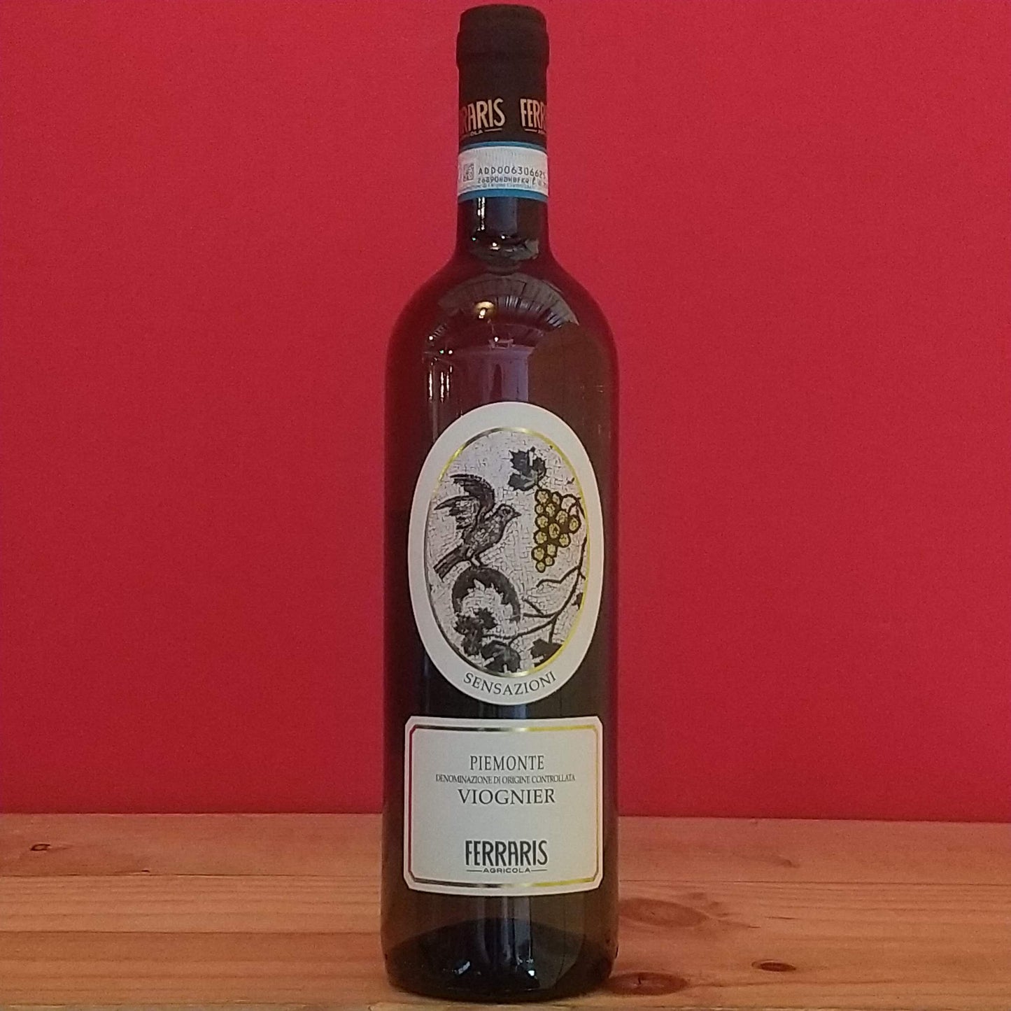 センサツィオーニ ピエモンテ ヴィオニエ /ルカ フェラリス　2022　🟨白