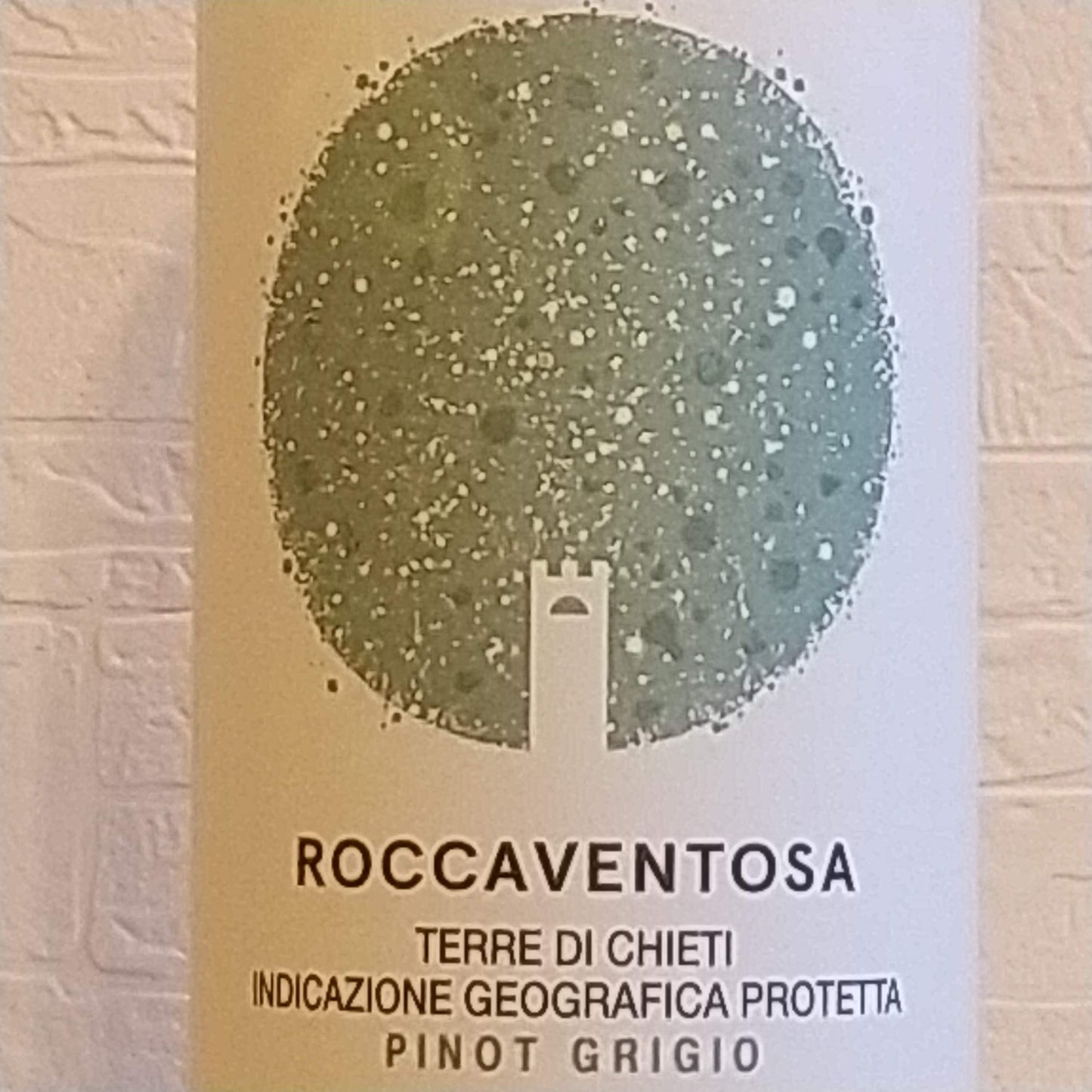 トッロ　ロッカ　ヴェントーザ　ピノ・グリージョ　テッレ　ディ　キエティ　🟨白